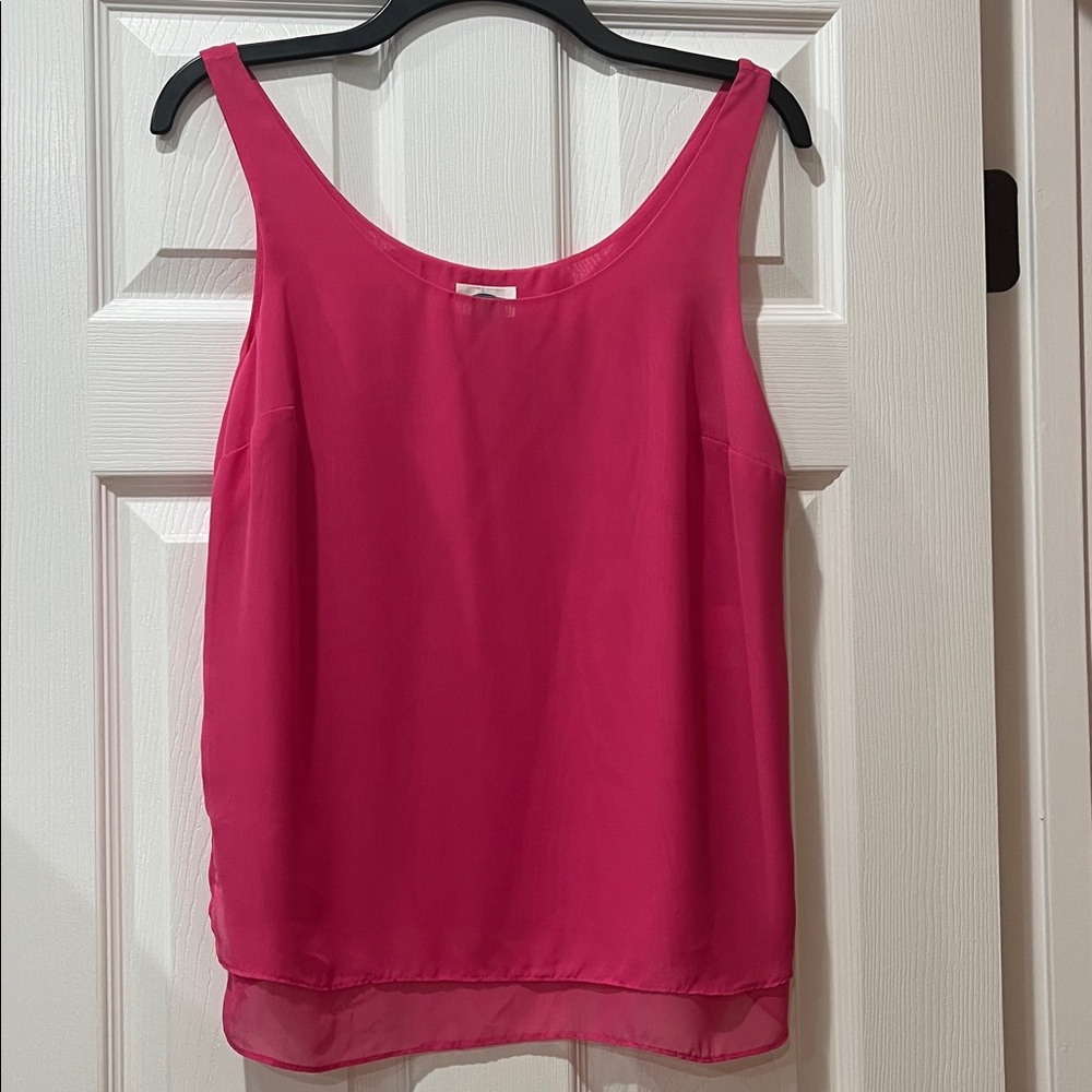 🌷3 Tops for $18 - Old Navy Hot Pink Layered Chiffon Tank